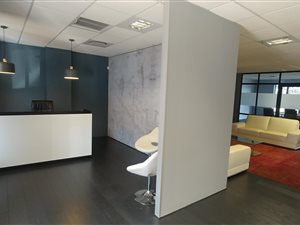 245 m² Commercial space in Umhlanga Ridge