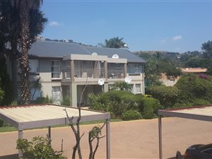 2 Bed Townhouse in Constantia Kloof