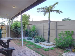 2 Bed Townhouse in Allens Nek