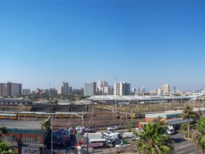 11379 m² Commercial space in Greyville