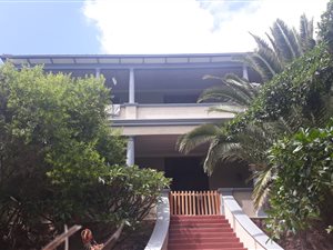 4 Bed House in Mossel Bay Central