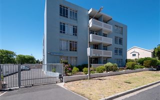 2 Bedroom Apartment in Diep River