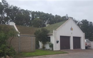 3 Bedroom Townhouse in Saldanha