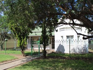 3 Bed House in Top Town