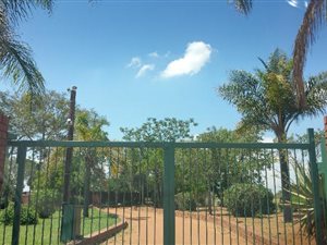 8.6 ha Farm in Vasfontein
