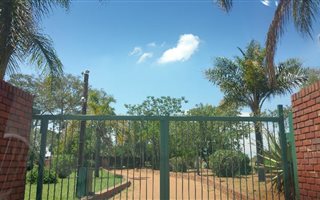 8.6 ha Farm in Vasfontein