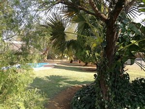 2 Bed Apartment in Doornpoort and surrounds