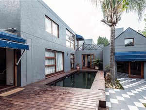 4 Bed House in Dainfern Golf Estate