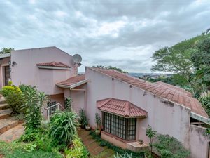 3 Bed House in Sunningdale