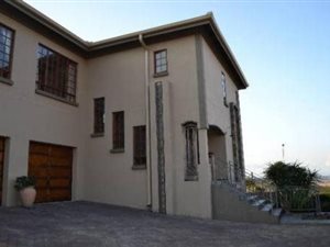 3 Bed House in Die Heuwel