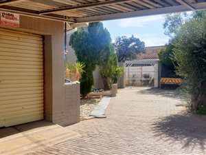 5 Bed House in Monument Heights