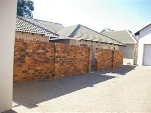 3 Bed Townhouse in Wapadrand