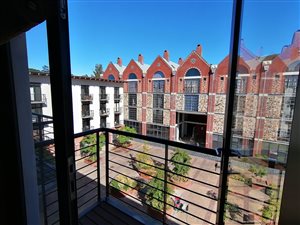2 Bed Apartment in Onder Papegaaiberg