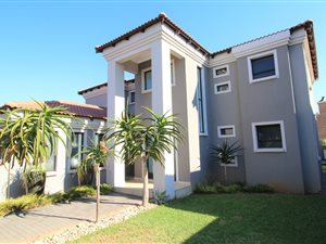 5 Bed House in Parkhaven