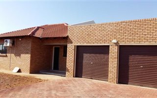 4 Bedroom House in Lephalale (Ellisras)