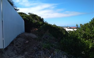 1122 m² Land available in Bothastrand