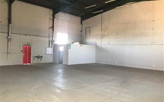 330 m² Industrial space in Rosslyn