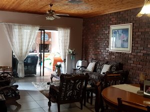3 Bed Townhouse in Royldene