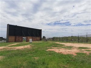 1828 m² Land available in Wynberg