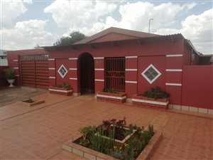 3 Bed House in Ikageng