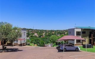 2 Bedroom Townhouse in Glenvista