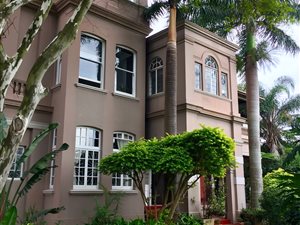 3 Bed Apartment in Glenwood