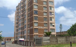 2.5 Bedroom Flat in Montclair
