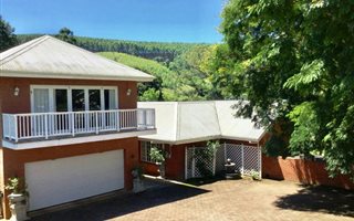 5 Bedroom House in Oak Park