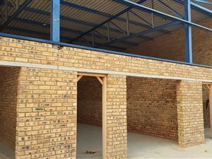 60 m² Industrial space in Tulisa Park