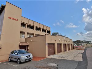 1 Bed Flat in Amanzimtoti
