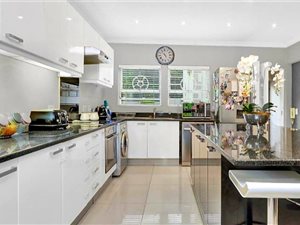 3 Bed Townhouse in Waverley