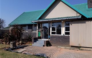 3 Bedroom House in Creswell Park