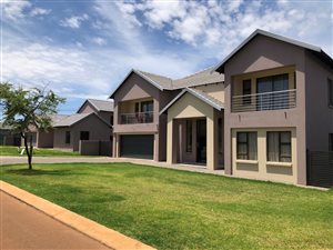 4 Bed House in The Hills
