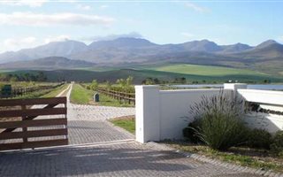 1000 m² Land available in Caledon