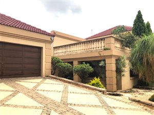 3 Bed House in Waterkloof Glen