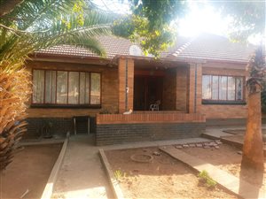 3 Bed House in Krugersdorp North