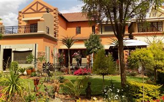 3 Bedroom House in Meerhof