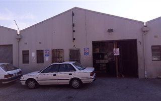 144 m² Commercial space in Lansdowne