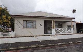 3 Bedroom House in Parow Central