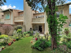 4 Bed Townhouse in Victory Park