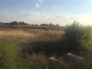 2.1 ha Land available in Theoville