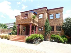 492 m² Office Space in Ferndale