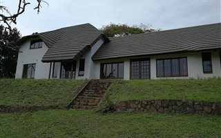 4 Bedroom House in Waterfall