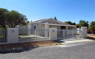3 Bedroom House in Tableview