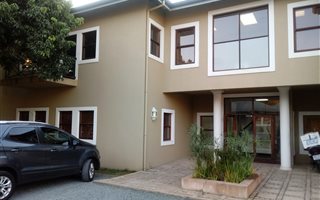100 m² Commercial space in Kloof