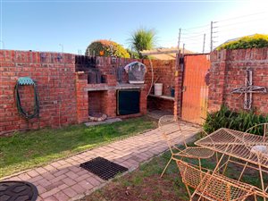 2 Bed Townhouse in Taybank