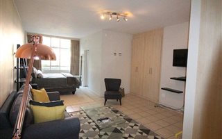 Studio Apartment in Illovo