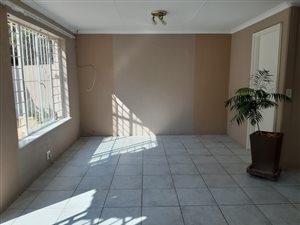1 Bed Flat in Weltevreden Park