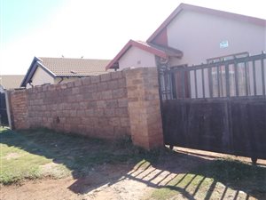 2 Bed House in Protea Glen