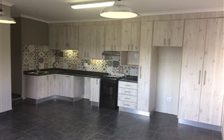 1 Bedroom Flat in President Park